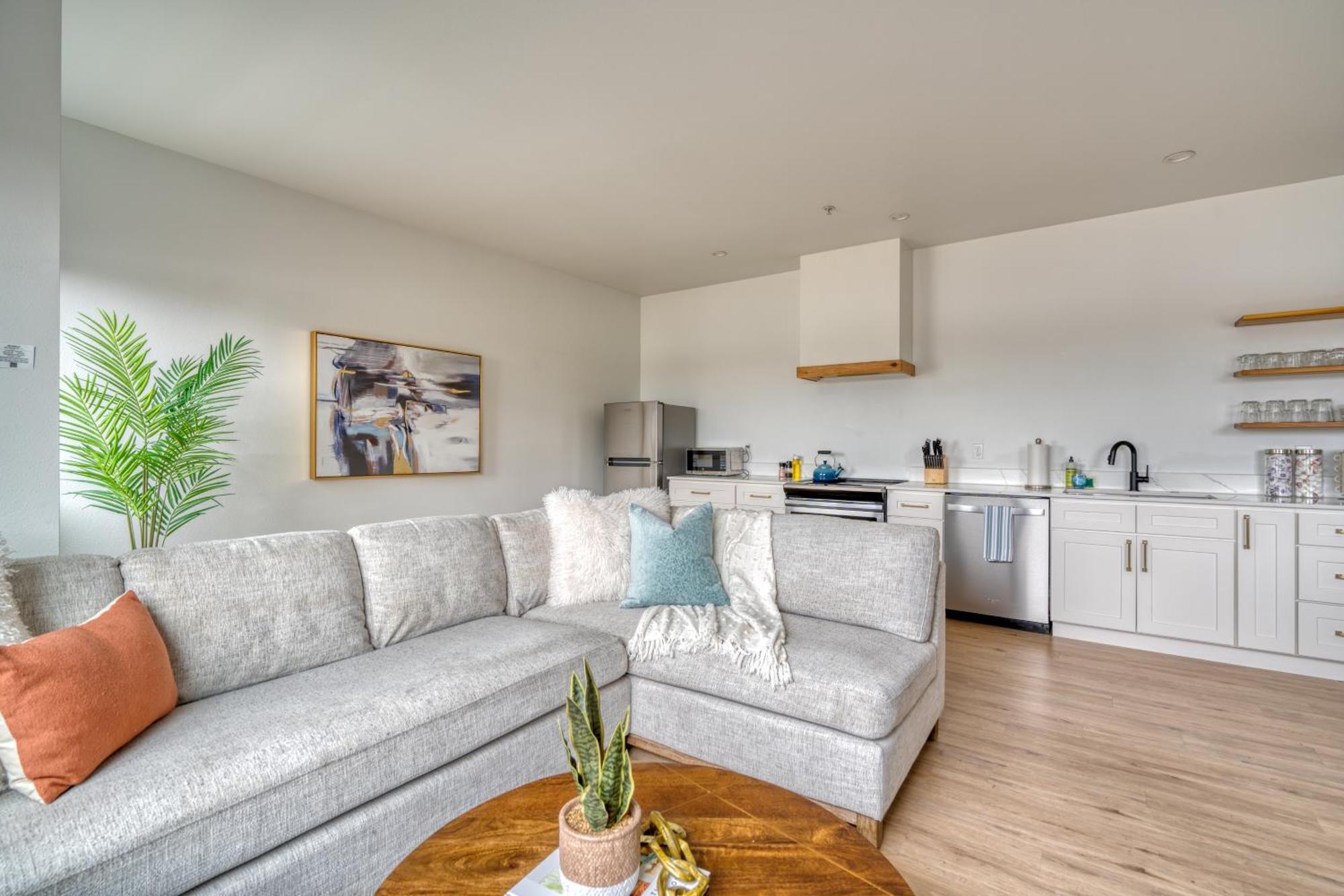 Collection - Designer 2br Alberta Arts District 90 Walkscore Portland