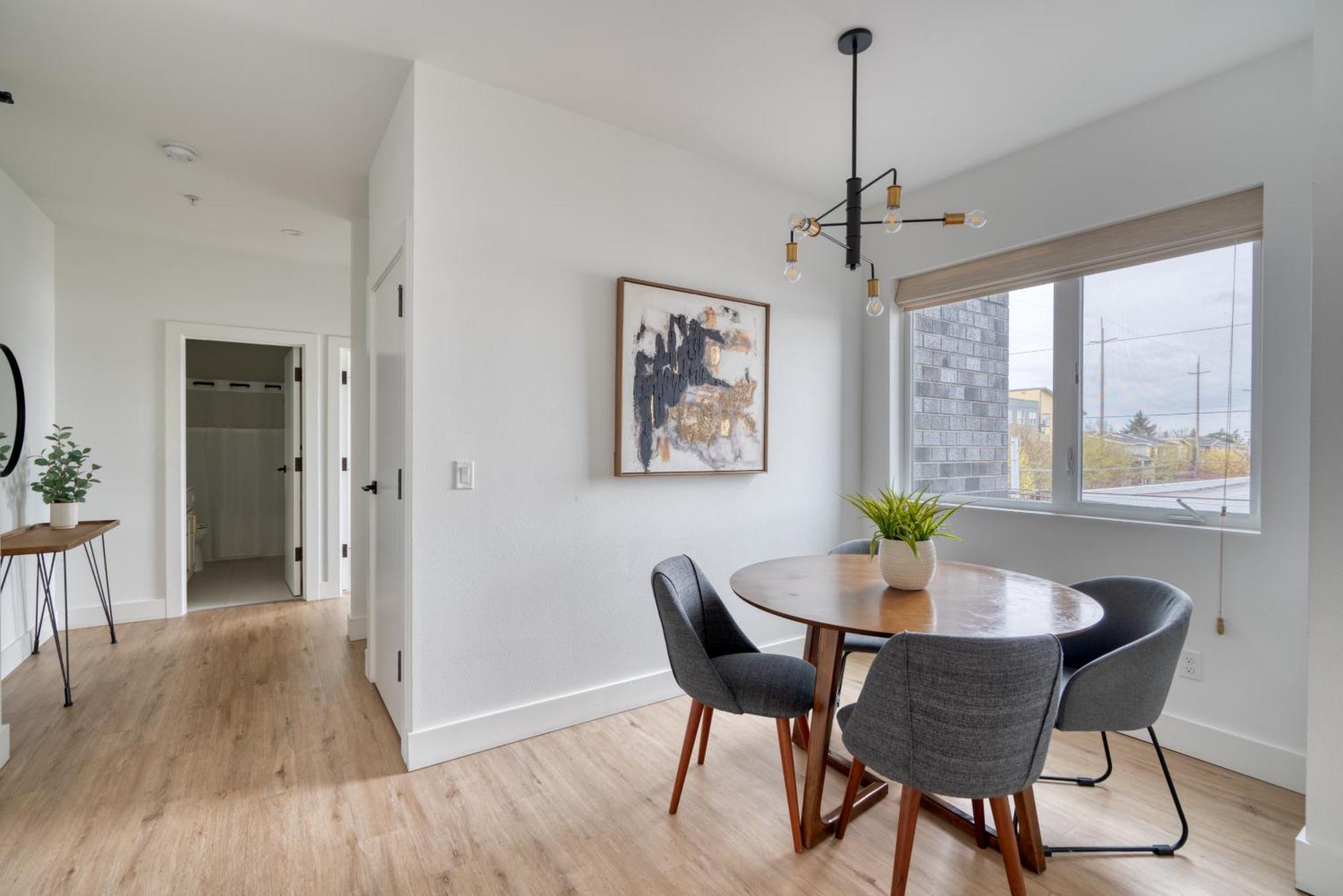 Apartment Collection - Designer 2br Alberta Arts District 90 Walkscore Portland