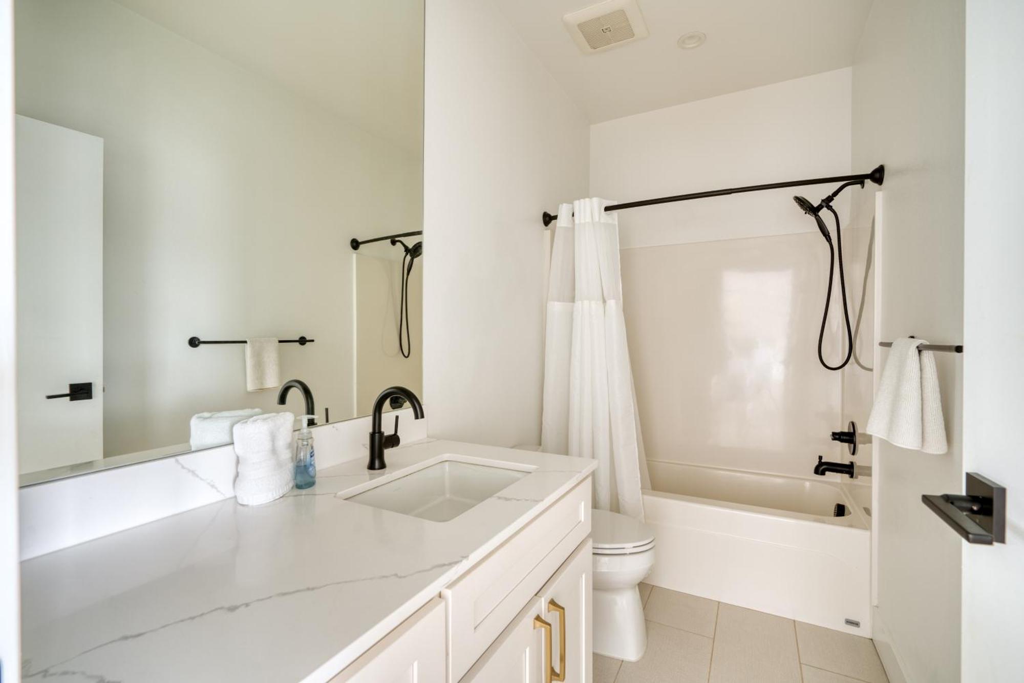 Apartment Collection - Designer 2br Alberta Arts District 90 Walkscore Portland