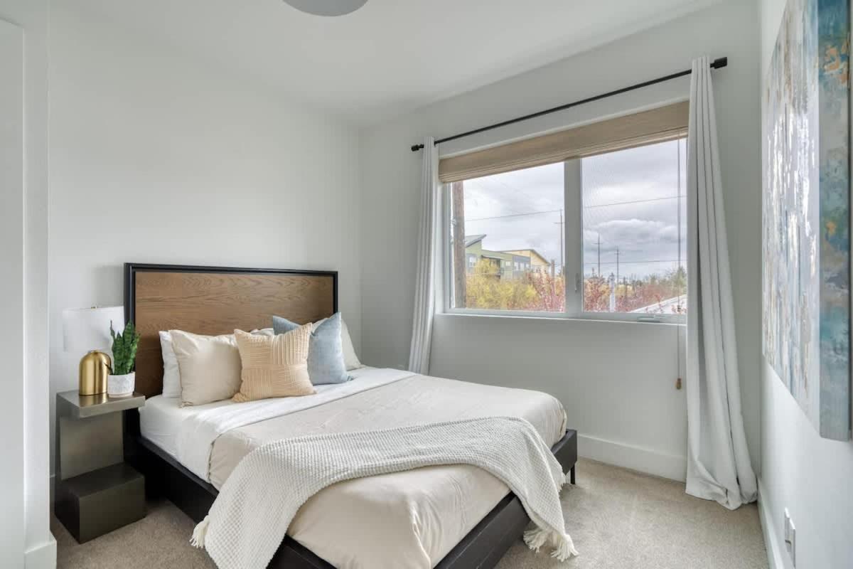 Collection - Designer 2br Alberta Arts District 90 Walkscore Portland