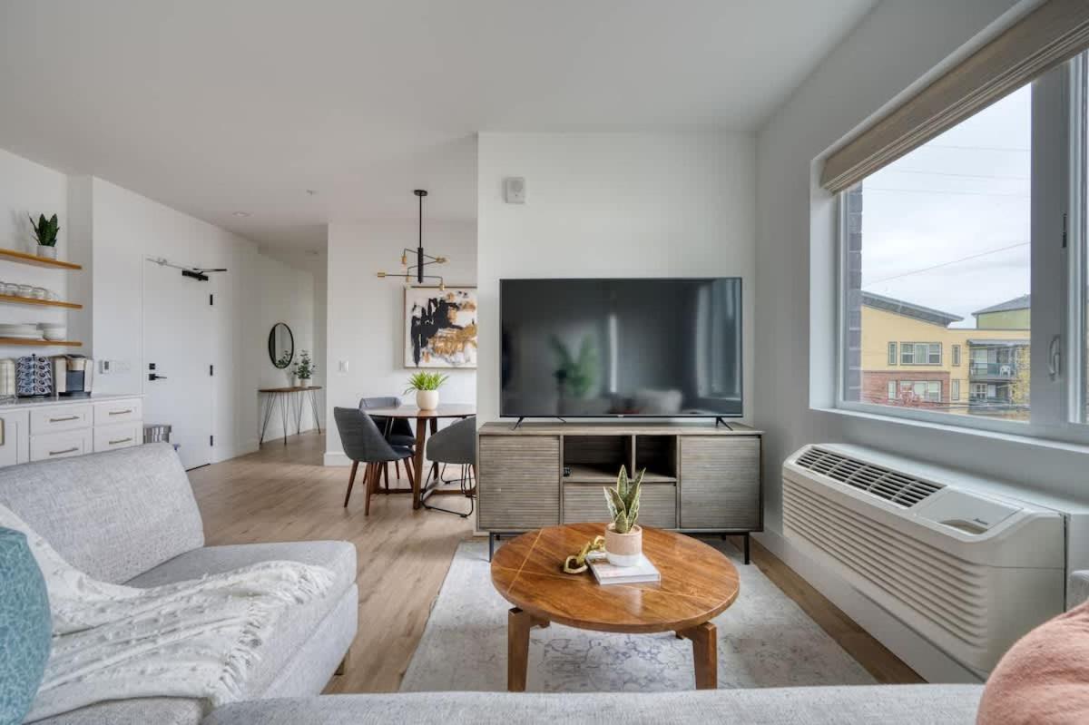 Collection - Designer 2br Alberta Arts District 90 Walkscore Apartment Portland